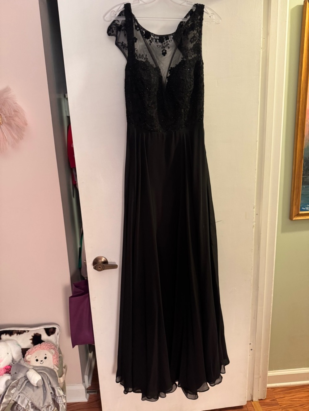 Elegant Black Lace Bodice Evening Dress